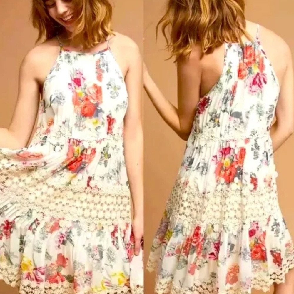 Ranna Gill Floral Crochet Accent Dress